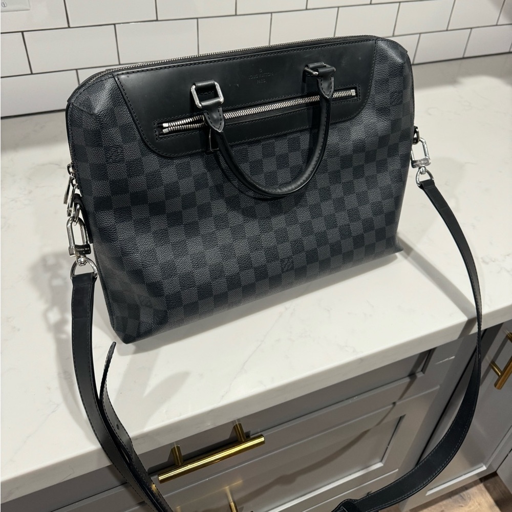 Louis Vuitton Porte Documents Jour Brief Case